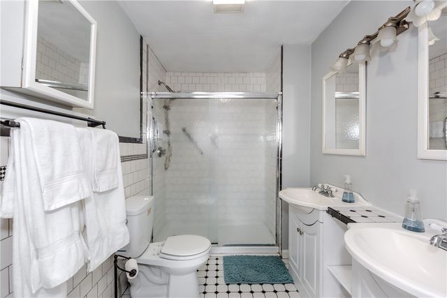 422 Lake Shore Drive, Warwick, RI 02889