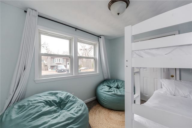 422 Lake Shore Drive, Warwick, RI 02889