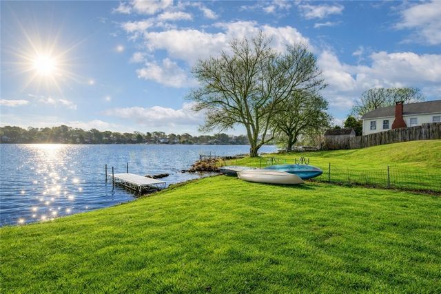 422 Lake Shore Drive, Warwick, RI 02889