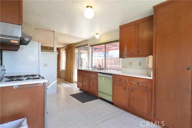 20119 Galway, Carson, CA 90746