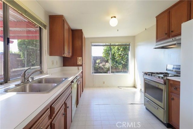 20119 Galway, Carson, CA 90746