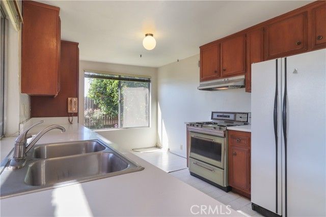 20119 Galway, Carson, CA 90746
