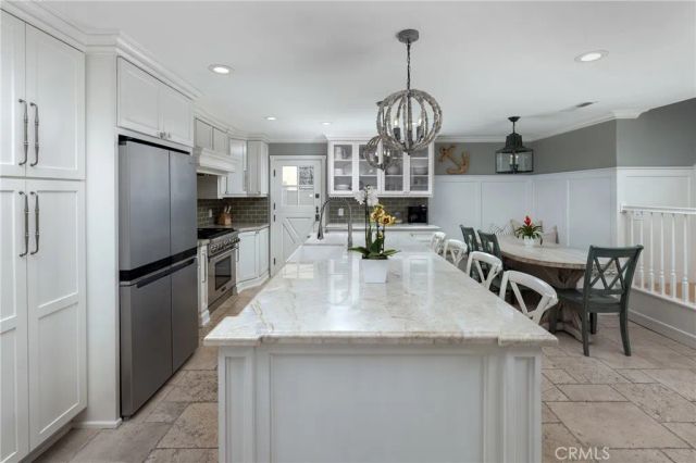 331 Walnut Street, Newport Beach, CA 92663