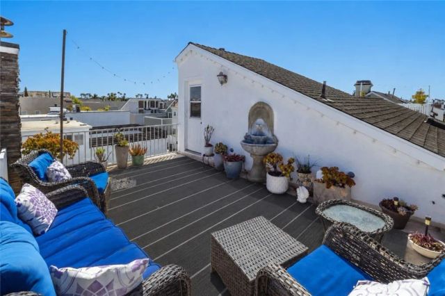 331 Walnut Street, Newport Beach, CA 92663