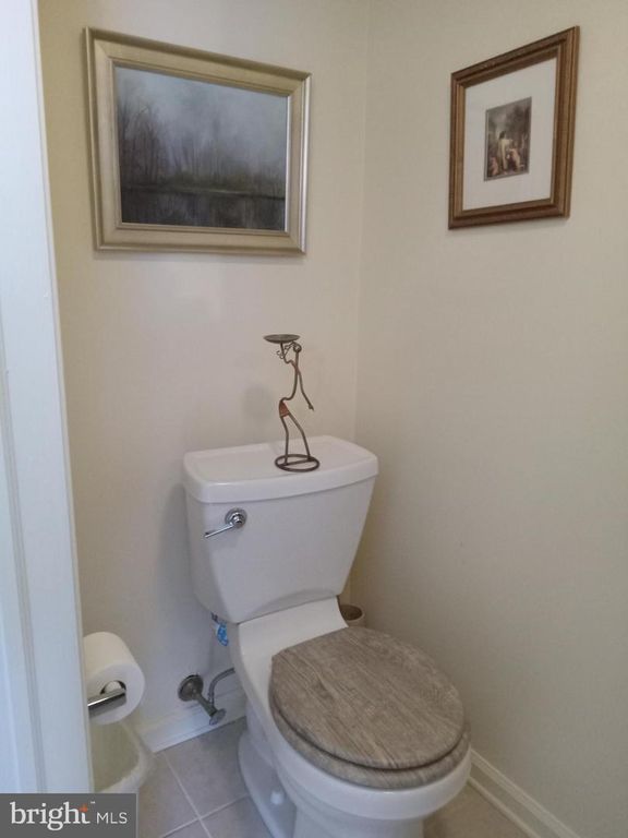 Image 12 of property listing at 178 WELLINGTON TER #13-A, Lansdale, PA 19446