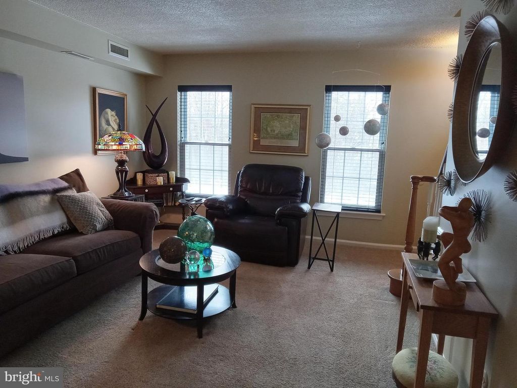 Image 13 of property listing at 178 WELLINGTON TER #13-A, Lansdale, PA 19446