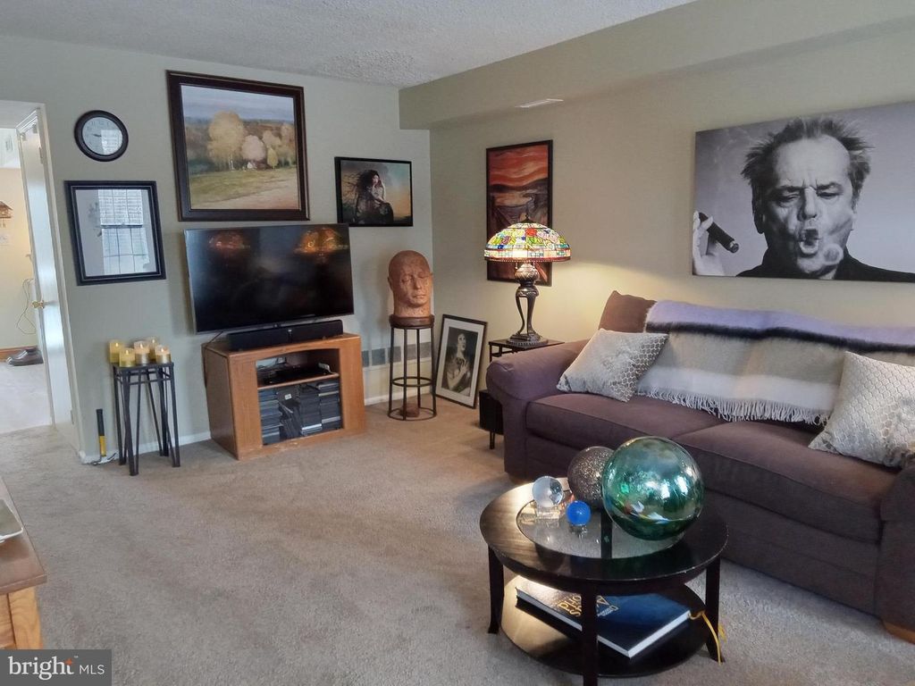 Image 15 of property listing at 178 WELLINGTON TER #13-A, Lansdale, PA 19446