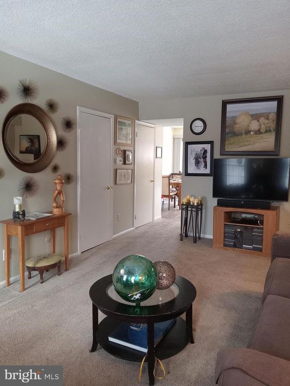 Image 18 of property listing at 178 WELLINGTON TER #13-A, Lansdale, PA 19446