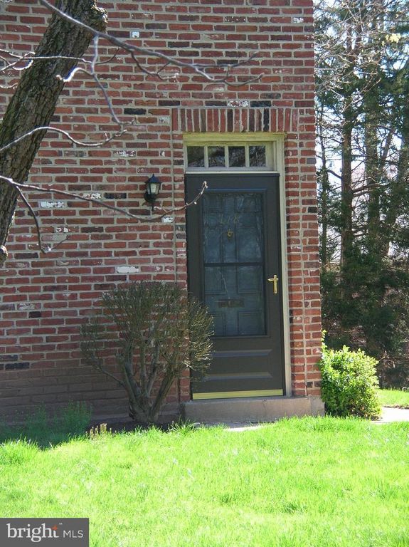 Image 29 of property listing at 178 WELLINGTON TER #13-A, Lansdale, PA 19446