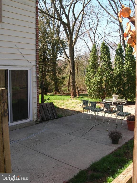 Image 32 of property listing at 178 WELLINGTON TER #13-A, Lansdale, PA 19446