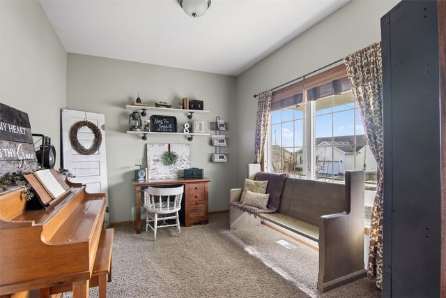 1235 Bellflower Drive, Carlisle, IA 50047