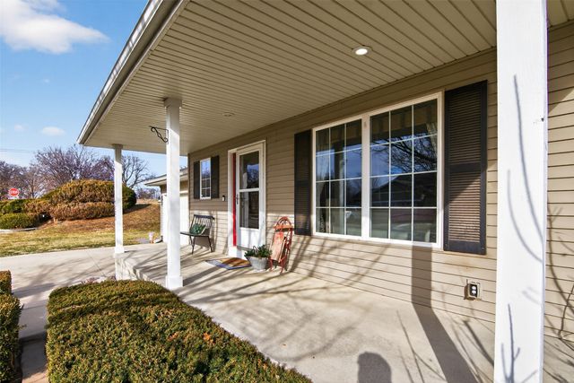 1235 Bellflower Drive, Carlisle, IA 50047