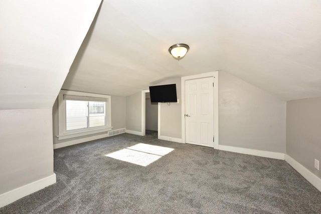 2327 S 72nd STREET, West Allis, WI 53219