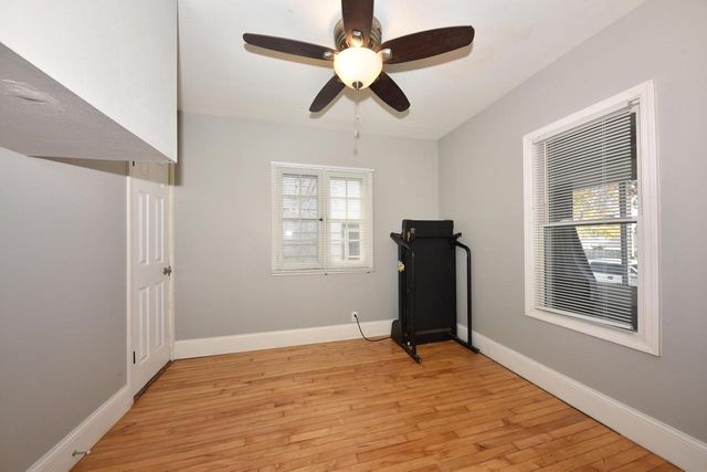 2327 S 72nd STREET, West Allis, WI 53219