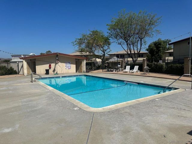9848 Buena Vista 1, Santee, CA 92071
