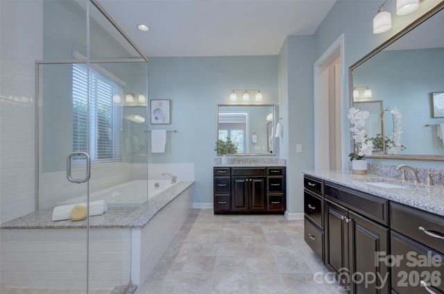 12909 Sandpiper Grove Court, Charlotte, NC 28278