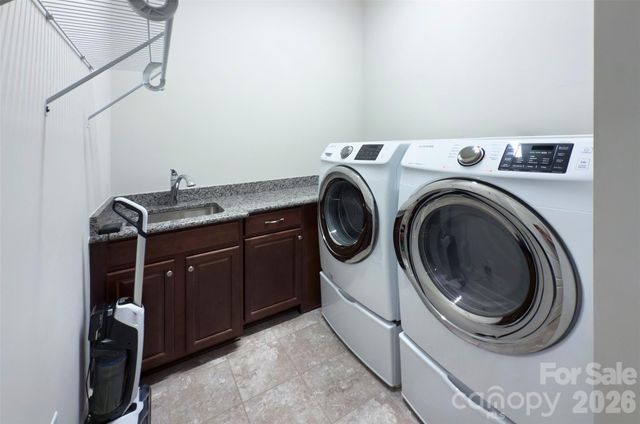 12909 Sandpiper Grove Court, Charlotte, NC 28278