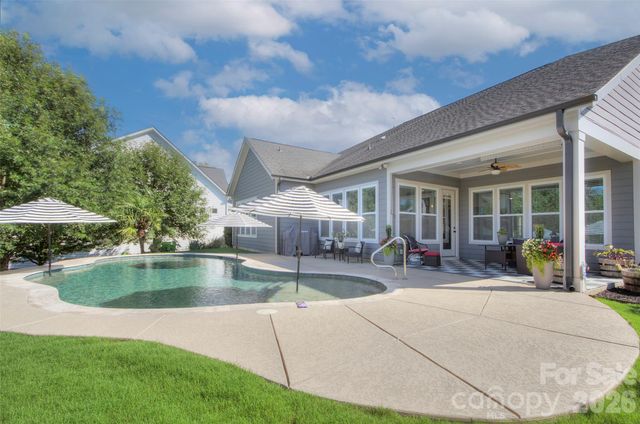 12909 Sandpiper Grove Court, Charlotte, NC 28278