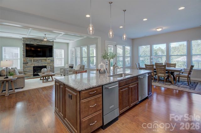 12909 Sandpiper Grove Court, Charlotte, NC 28278