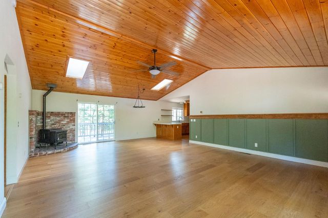 6294 Greyling Way, Pollock Pines, CA 95726