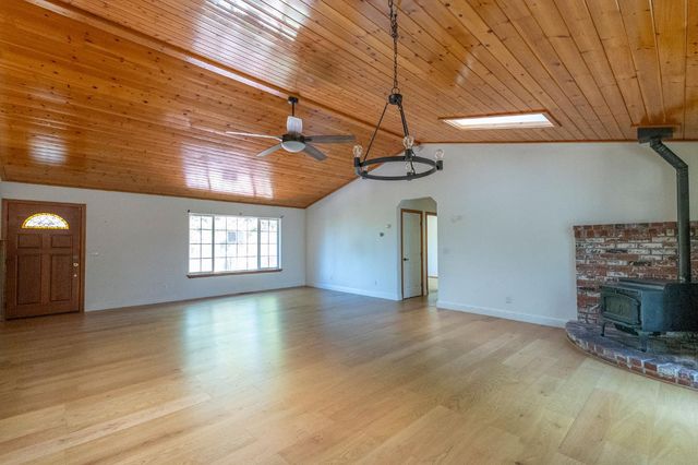 6294 Greyling Way, Pollock Pines, CA 95726