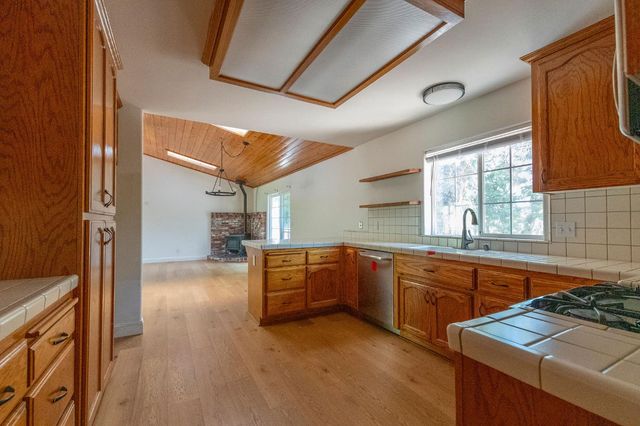 6294 Greyling Way, Pollock Pines, CA 95726