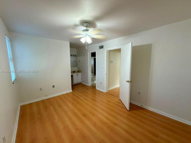 862 Crystal Lake Dr, Deerfield Beach, FL 33064