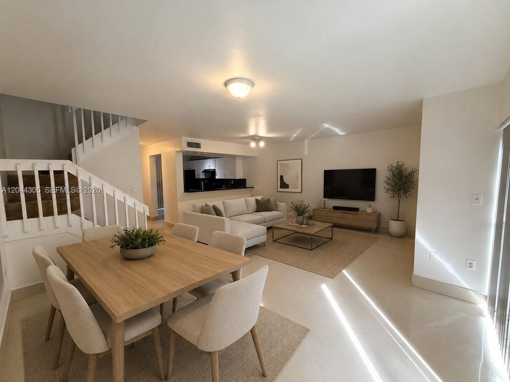 862 Crystal Lake Dr, Deerfield Beach, FL 33064