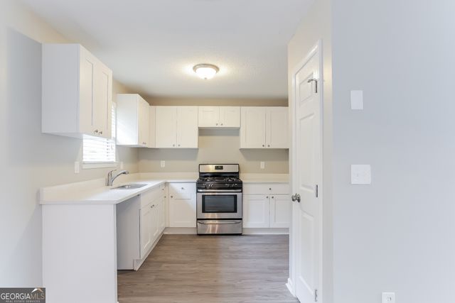 4258 Ward Bluff Drive, Ellenwood, GA 30294