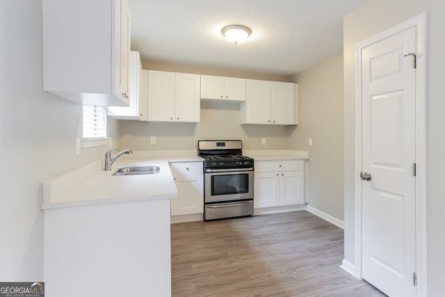 4258 Ward Bluff Drive, Ellenwood, GA 30294