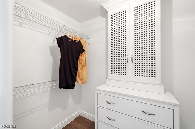 500 Dona DR, Nokomis, FL 34275