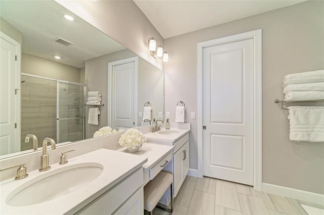 3012 TRAMONTO COURT, Bradenton, FL 34211