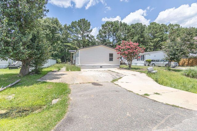3785 Mayfield Dr., Conway, SC 29526