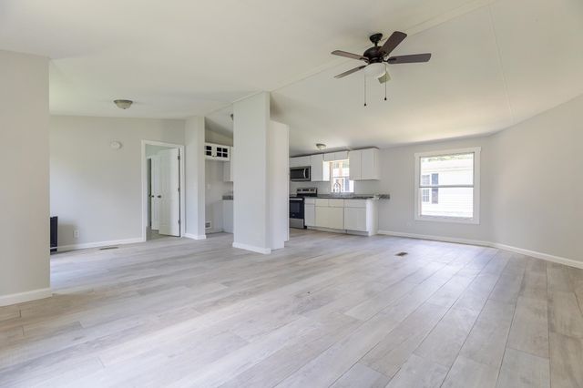 3785 Mayfield Dr., Conway, SC 29526