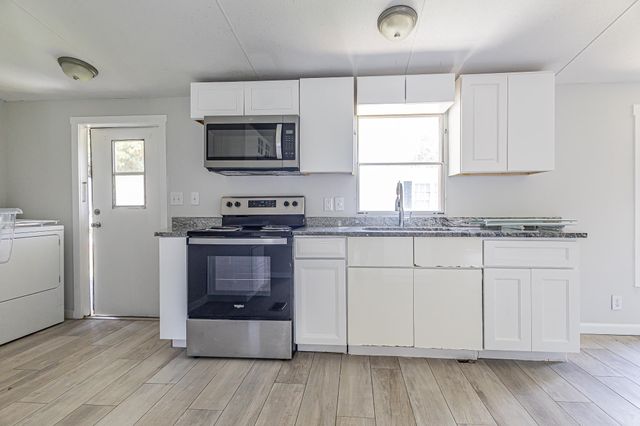 3785 Mayfield Dr., Conway, SC 29526