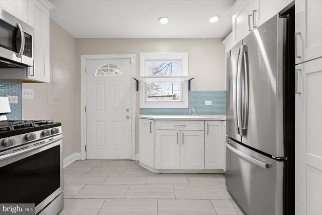 3302 CHESTNUT AVE, Baltimore, MD 21211