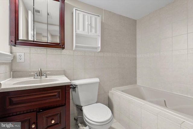 3302 CHESTNUT AVE, Baltimore, MD 21211