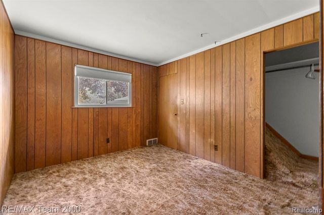 27143 Westland Road, Redford, MI 48240