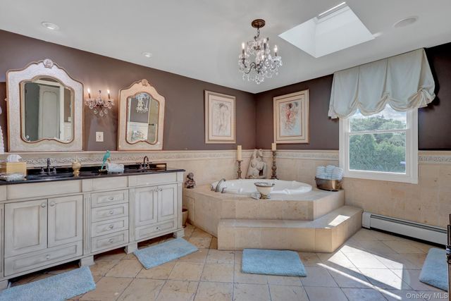 257 Shadybrook Lane, West Islip, NY 11795