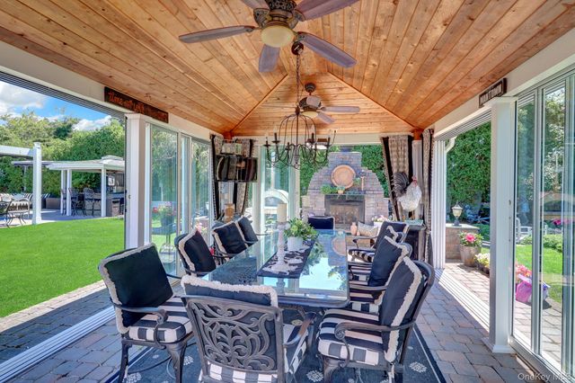 257 Shadybrook Lane, West Islip, NY 11795