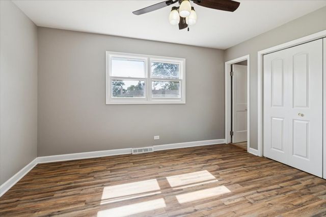 317 N Central Avenue, Wood Dale, IL 60191