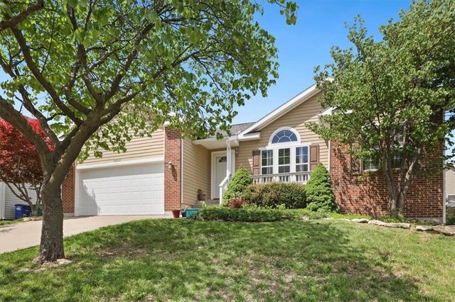1501 Fox Run Trail, Platte City, MO 64079