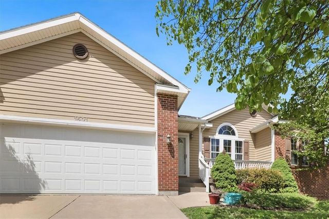 1501 Fox Run Trail, Platte City, MO 64079