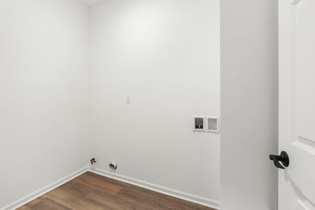 6430 E 103rd Avenue, Crown Point, IN 46307