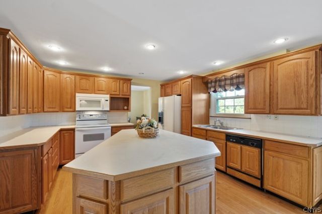 4189 OLD HOMESTEAD Road, Onondaga, NY 13215