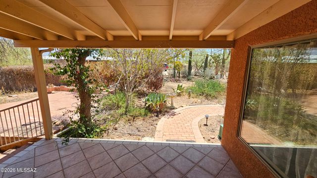 2611 N Teresa Lane, Tucson, AZ 85745