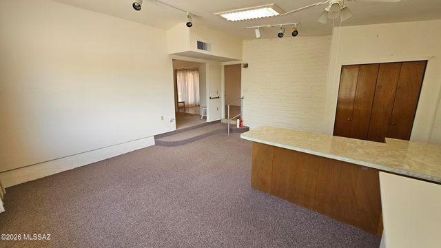 2611 N Teresa Lane, Tucson, AZ 85745