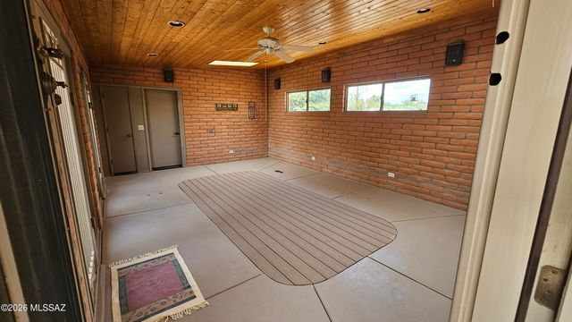2611 N Teresa Lane, Tucson, AZ 85745