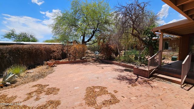 2611 N Teresa Lane, Tucson, AZ 85745