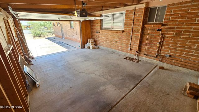 2611 N Teresa Lane, Tucson, AZ 85745